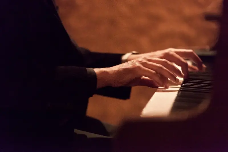 Cultura em Cabo Frio: Série Jovens Pianistas recebe Raquel Paixão neste sábado (8)